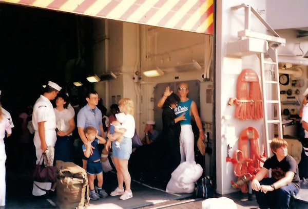5 February 1987: ET2 Chris DeAngelis saying good-bye to his wife